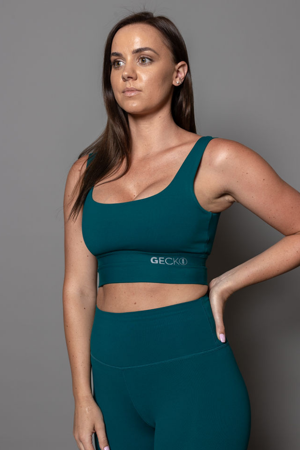 Emerald Scoop Crop